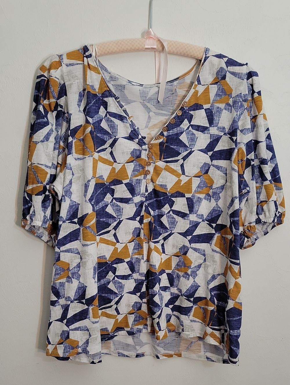 Source Unknown Navy and Mustard Geometric V-Neck Blouse
